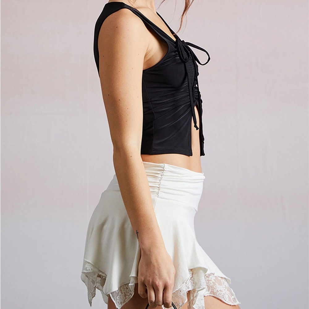 Sleeveless Slim-fit Black Tank Top Women Size Small - Picture 4 of 5